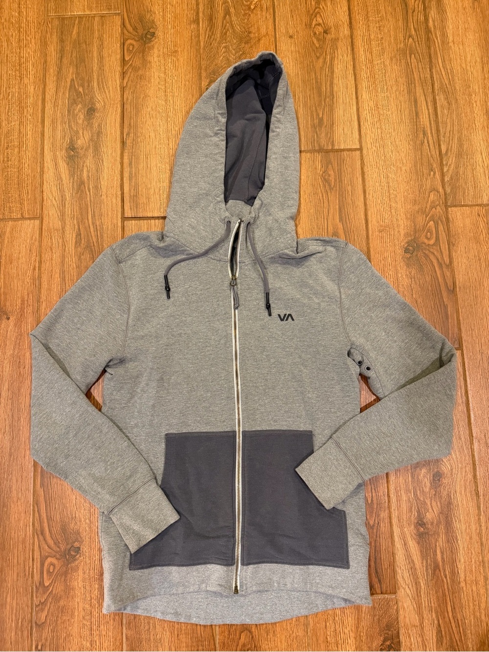 RVCA Men's Heather Gray Zip Hoodie with Dark Gray Pocket / small